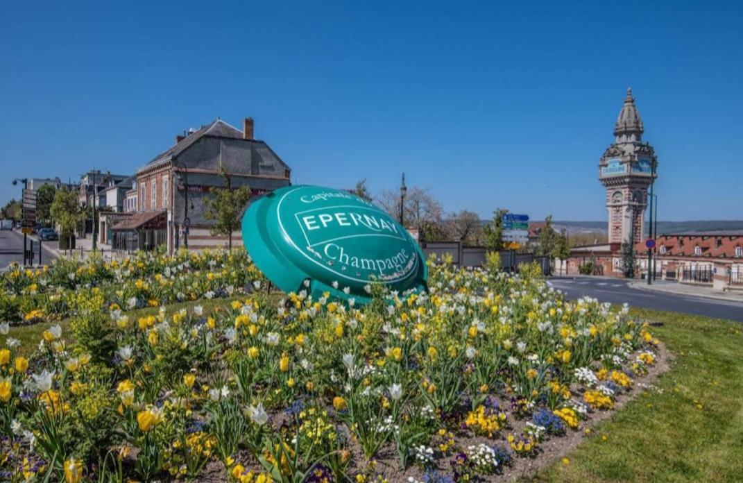 Bouchon Pour 4 Avenue De Champagne A 3 Minutes Apartment Epernay Luaran gambar
